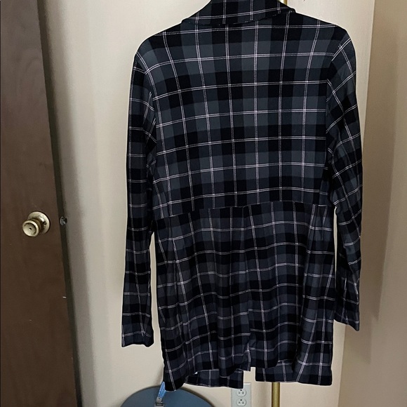 Torrid Black and Pink Checkered Blazer - Picture 4 of 4